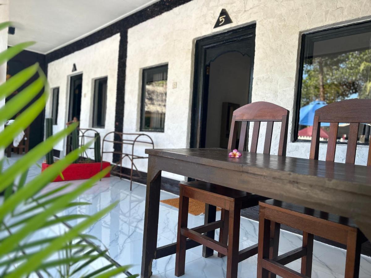 Allure Homestay Lembongan Екстер'єр фото